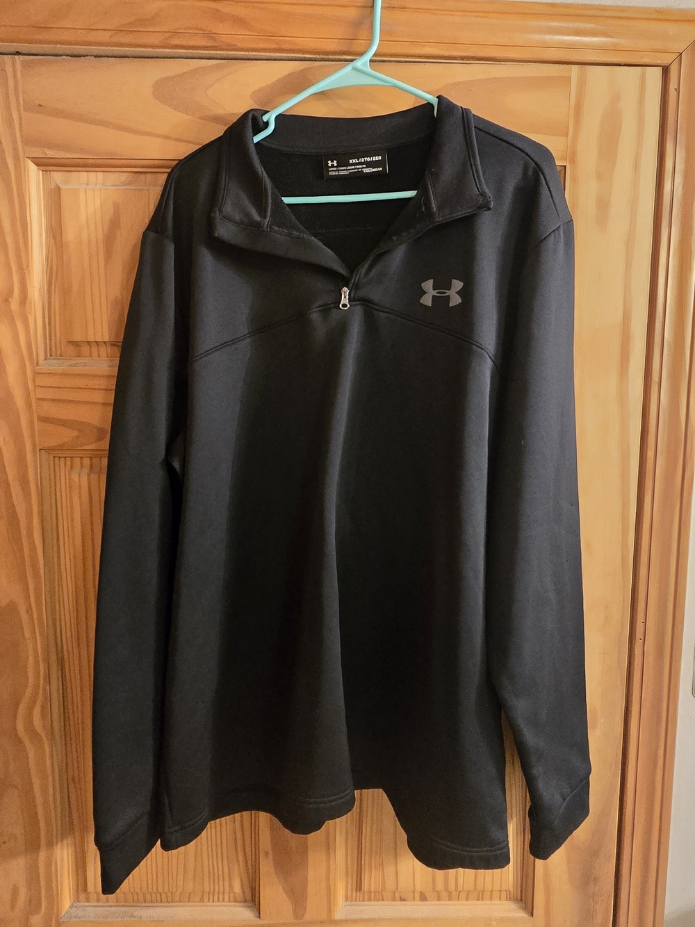 Under Armour Men's Black Half-Zip Performance Pullover